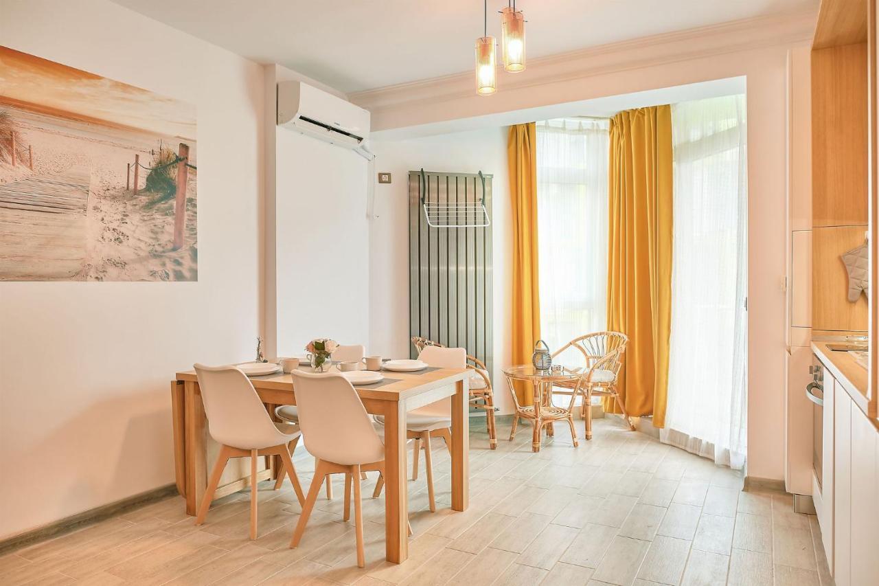 Opal Luxury Apartment 109 Spa N Pool Beach Resort Năvodari المظهر الخارجي الصورة