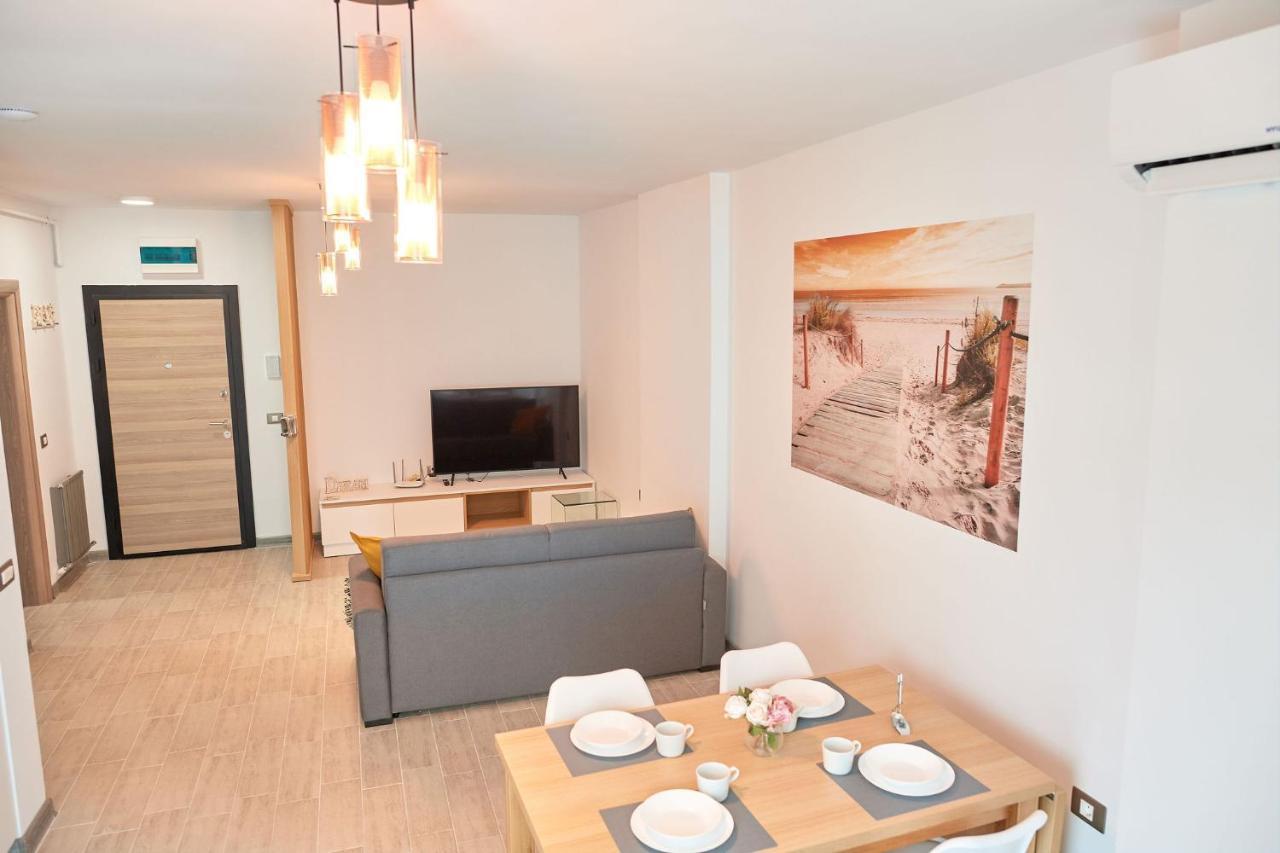 Opal Luxury Apartment 109 Spa N Pool Beach Resort Năvodari المظهر الخارجي الصورة